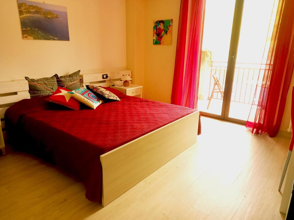 Villa I Minnulareddi Giardini Naxos Eksteriør bilde