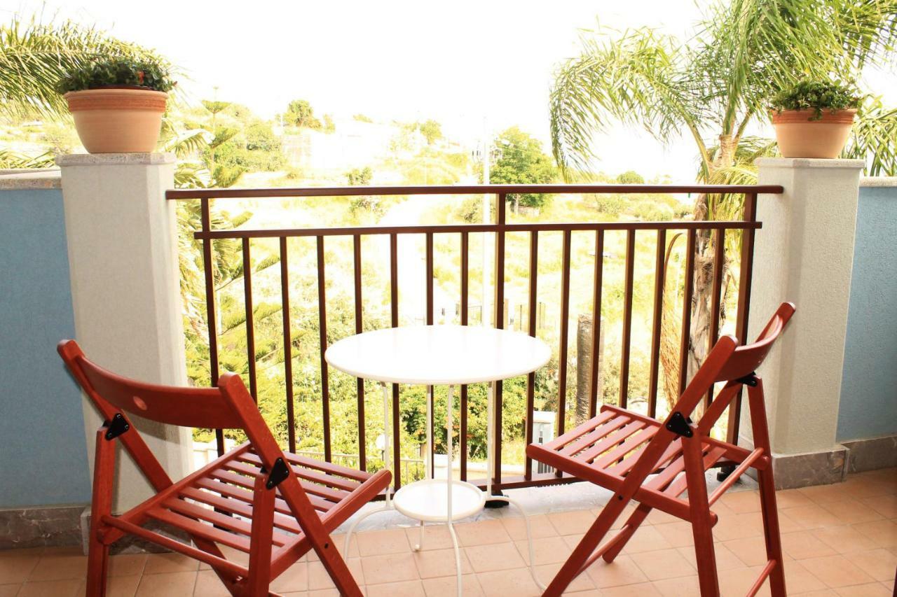 Villa I Minnulareddi Giardini Naxos Eksteriør bilde