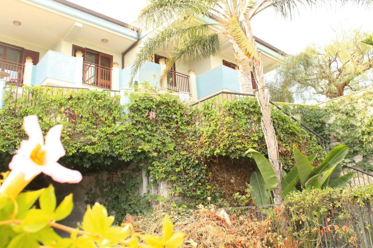 Villa I Minnulareddi Giardini Naxos Eksteriør bilde