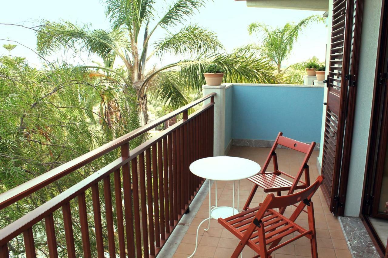 Villa I Minnulareddi Giardini Naxos Eksteriør bilde